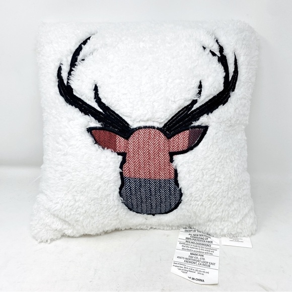 Madison Park Sherpa Herringbone Deer Accent Pillow 16” x 16” - Picture 2 of 6